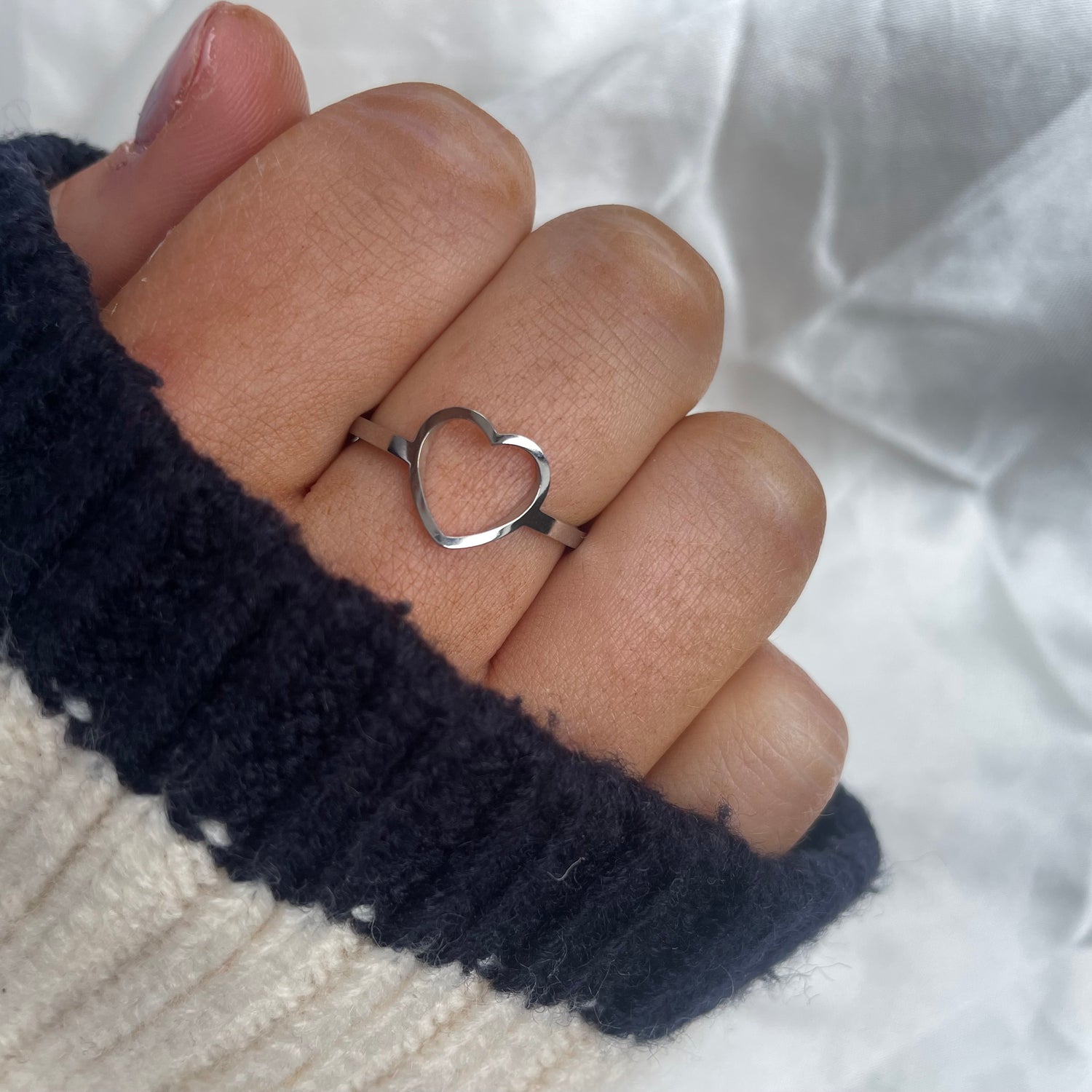 Mini Heart Ring