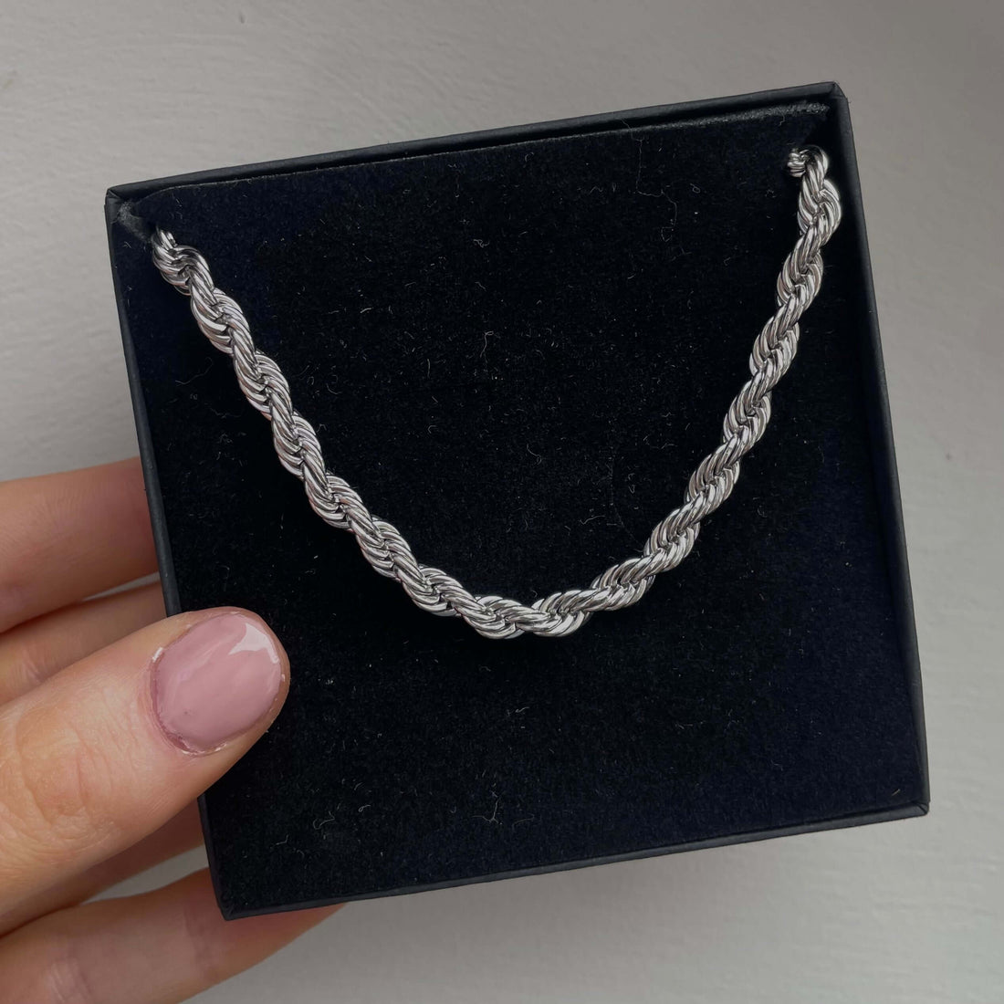  Twist Necklace